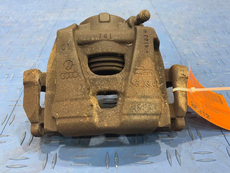 2015 Volkswagen Passat Caliper