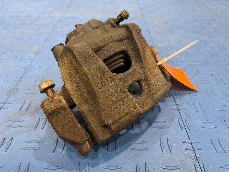 2015 Volkswagen Passat Caliper