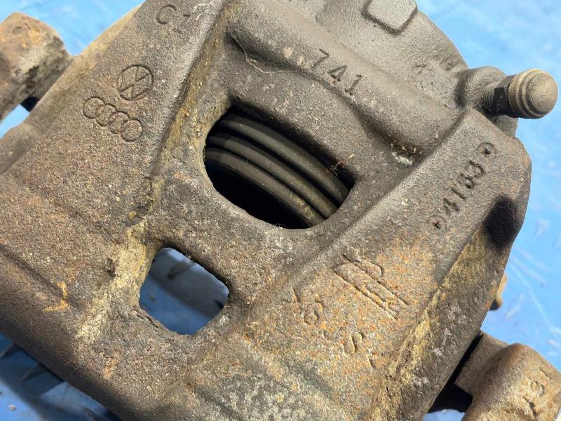 2015 Volkswagen Passat Caliper