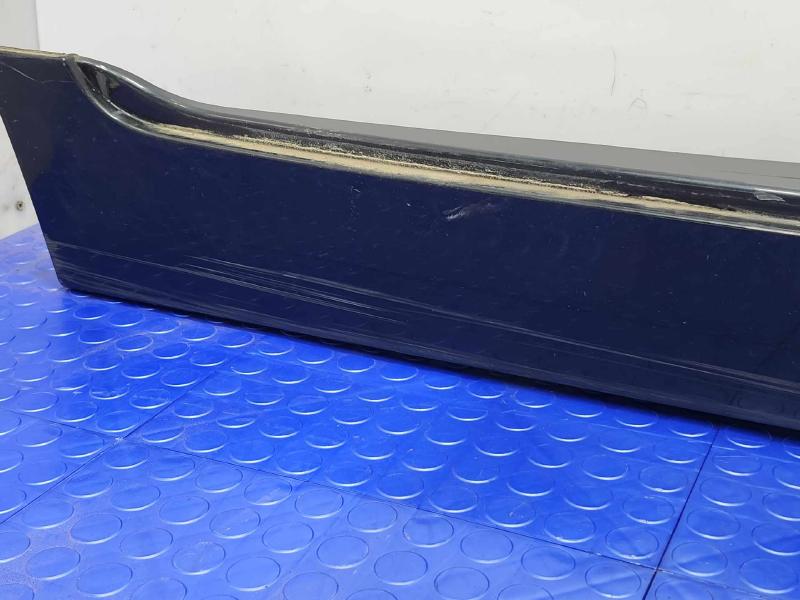 2011 BMW 535i Rocker Moulding