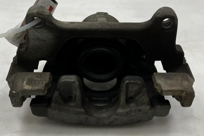 2013 Volkswagen Passat Caliper