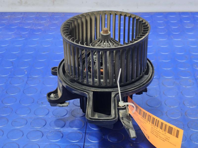 2012 GMC Yukon Blower Motor