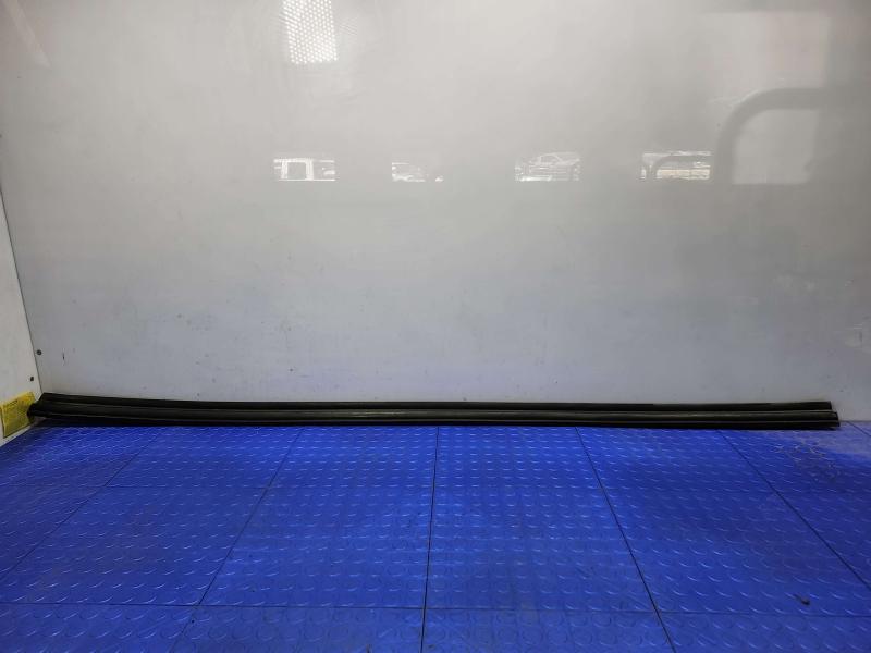 2014 Infiniti QX60 Rocker Moulding