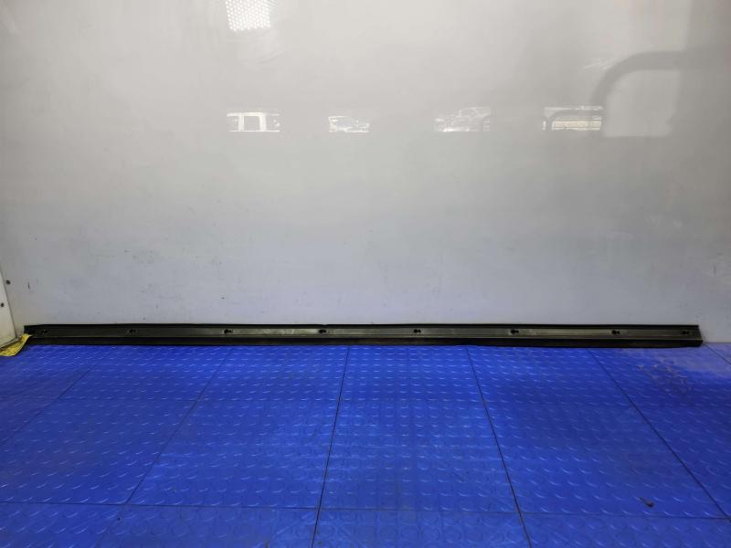 2014 Infiniti QX60 Rocker Moulding