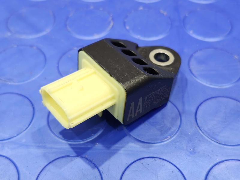 2013 Toyota Prius Misc Ebay Parts