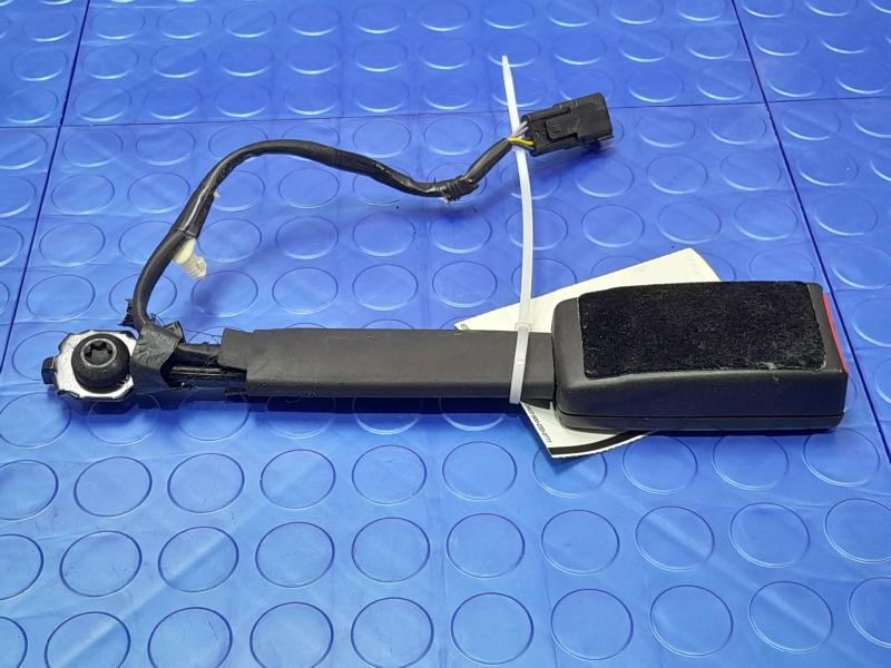 2013 Ford Fusion Front Seat Belt