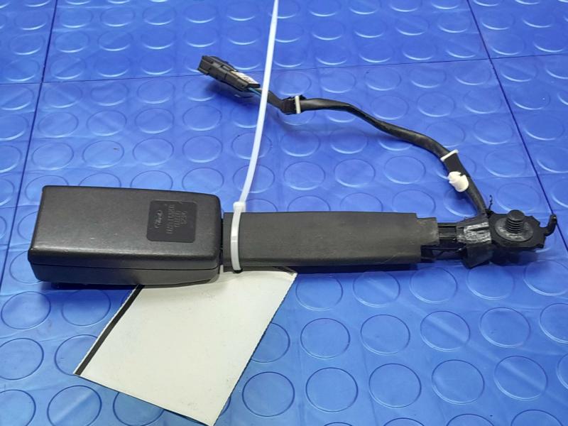 2013 Ford Fusion Front Seat Belt