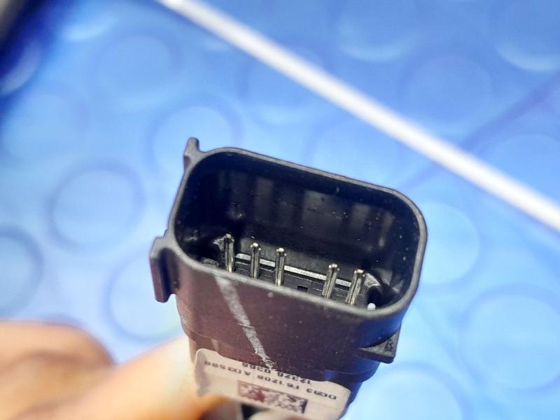 2013 Ford Fusion Front Seat Belt