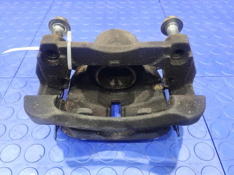 2015 Nissan Rogue Caliper
