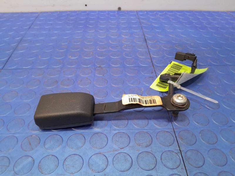 2008 Pontiac Solstice Front Seat Belt