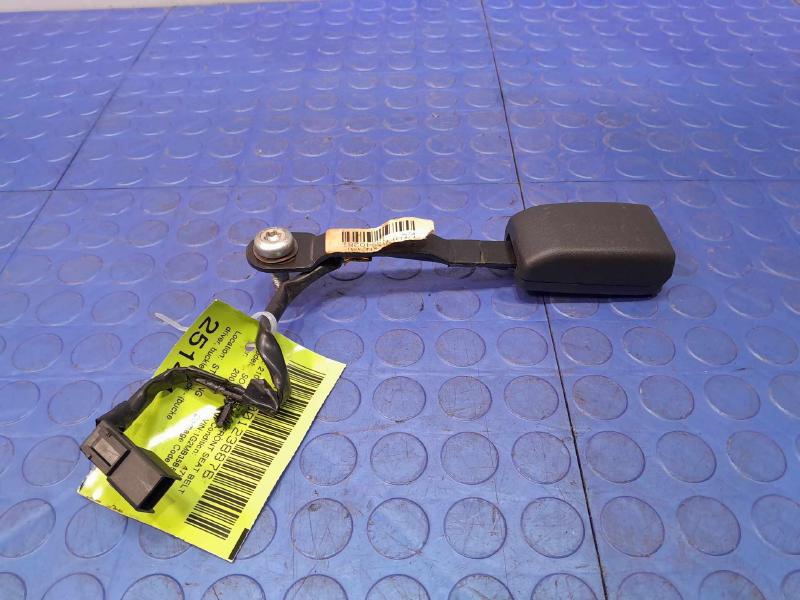 2008 Pontiac Solstice Front Seat Belt
