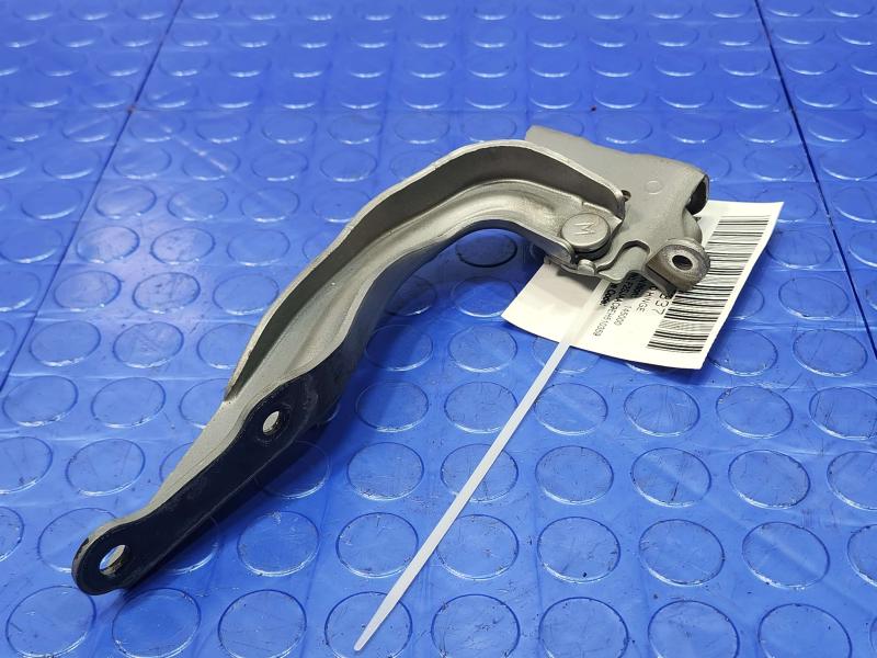 2014 Subaru Forester Hood Hinge