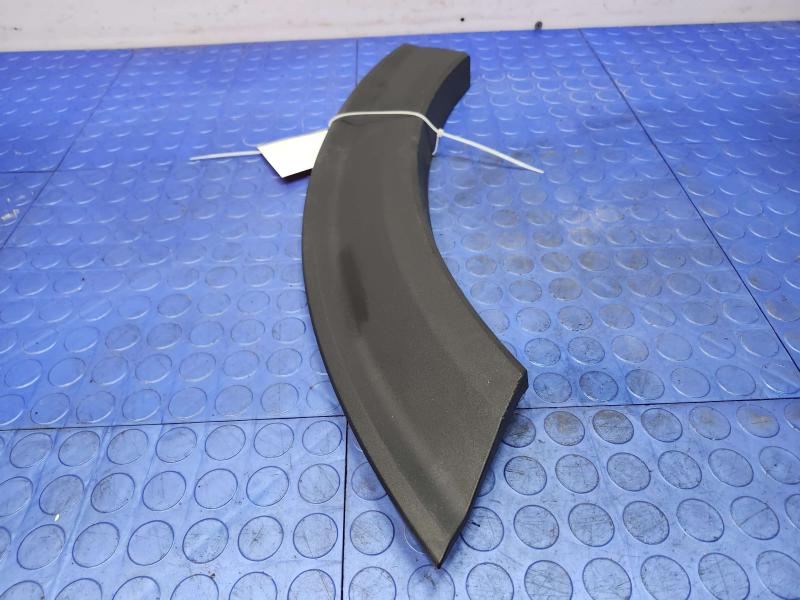 2021 Ford Explorer Wheel Opening Moulding