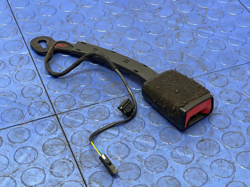 2016 Audi A3 Front Seat Belt