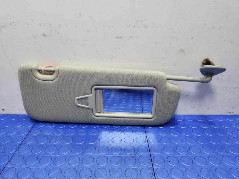 2013 Hyundai Santa Fe Sun Visor