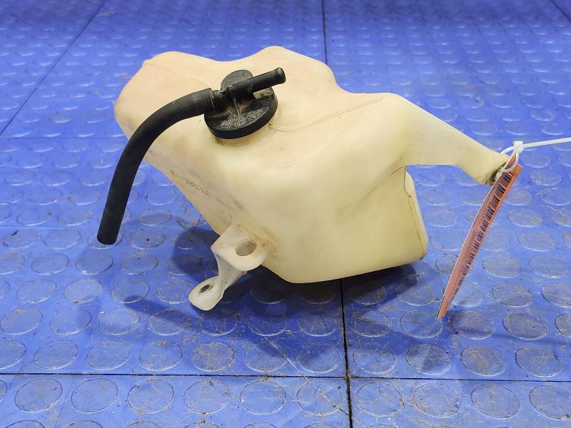 2011 Toyota Corolla Coolant Recovery Bottle