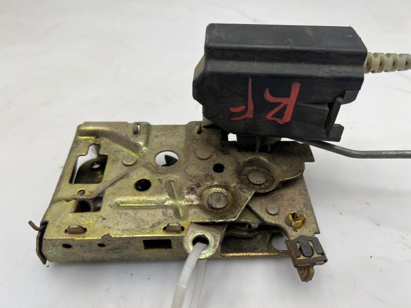 1997 Ford F-350 Front Door Latch