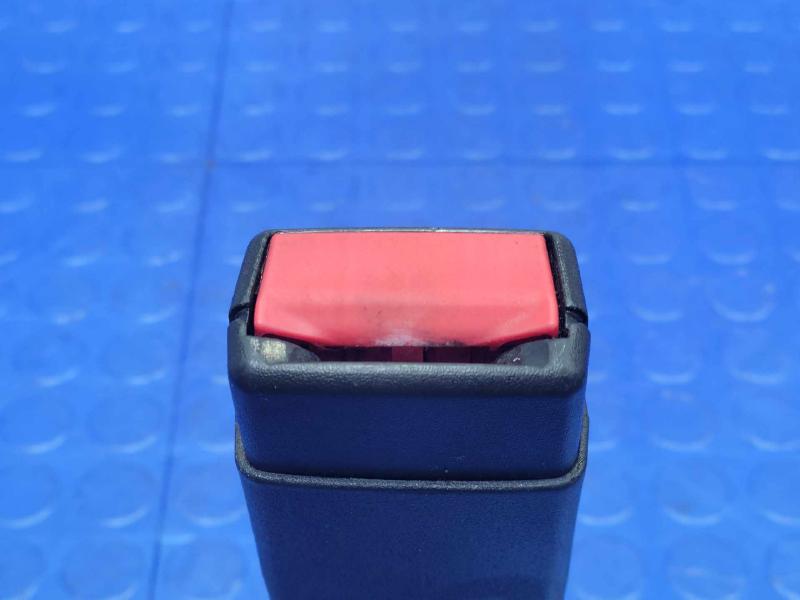 2013 Ford Fiesta Front Seat Belt