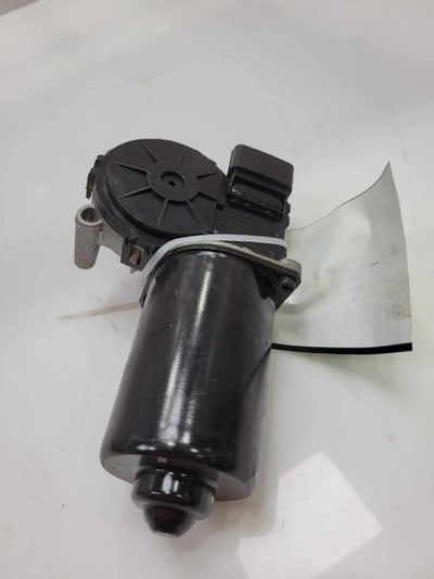 2012 - 2017 Hyundai Veloster Windshield Motor OEM 981102V000