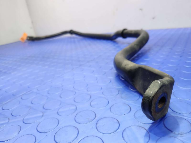 2017-2019 Jaguar XE AWD Front Stabilizer Bar Swaybar Genuine OEM T4N7409