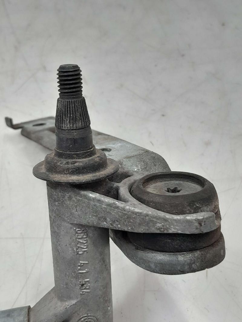 2008 Volkswagen Golf GTI Wiper Trans. Linkage