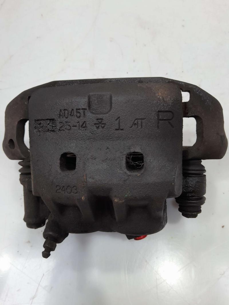1992 Toyota Previa Caliper