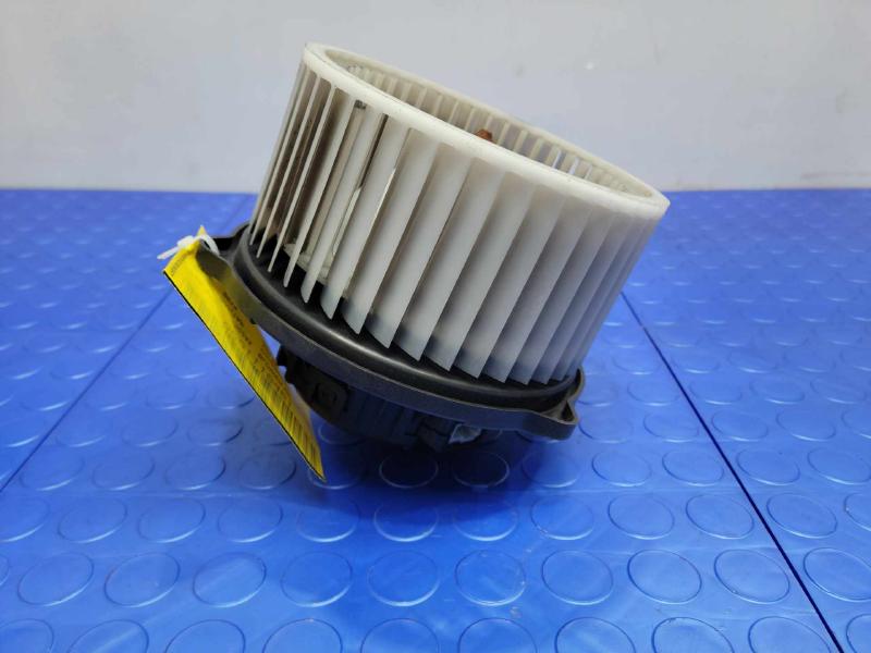 2013 Hyundai Santa Fe Blower Motor