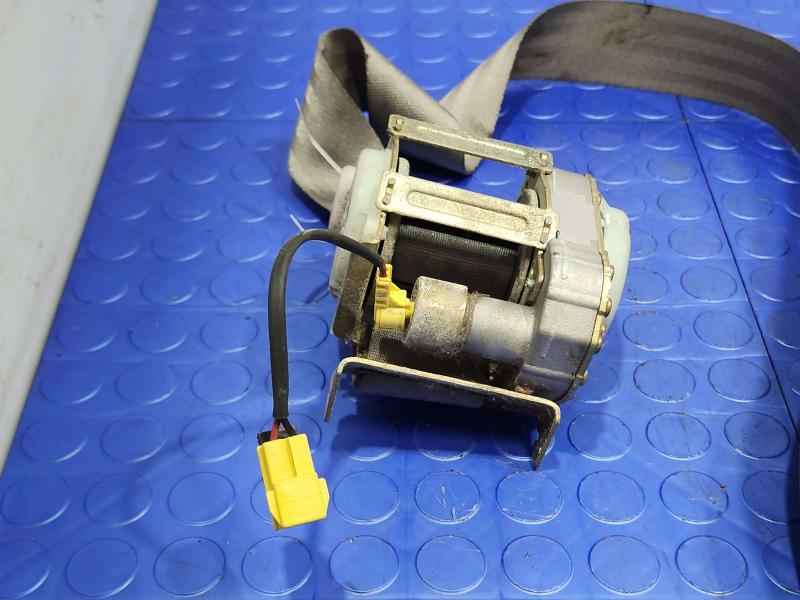 2002 Dodge Ram 1500 Front Seat Belt