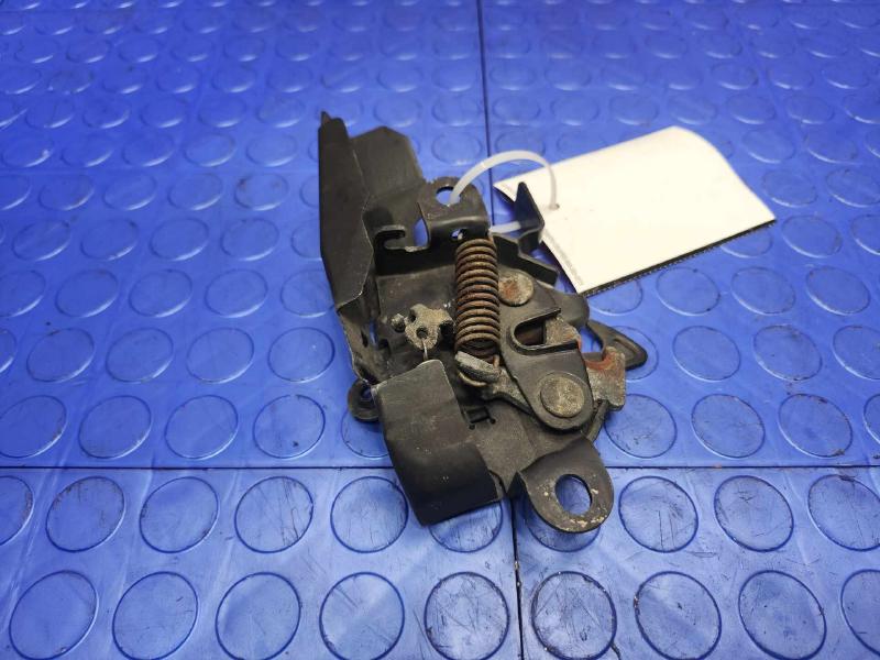 2008-2011 Toyota Highlander Hood Lock Latch Assembly Genuine OEM 53510-0E040