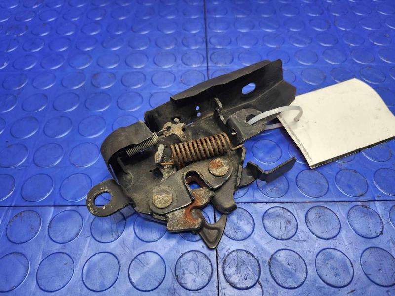 2008-2011 Toyota Highlander Hood Lock Latch Assembly Genuine OEM 53510-0E040