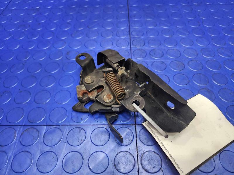 2008-2011 Toyota Highlander Hood Lock Latch Assembly Genuine OEM 53510-0E040