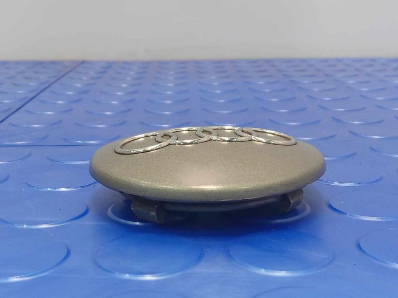 2007-2015 Audi Q7 20" Alloy Wheel Center Cap Genuine OEM Part 8D0601170