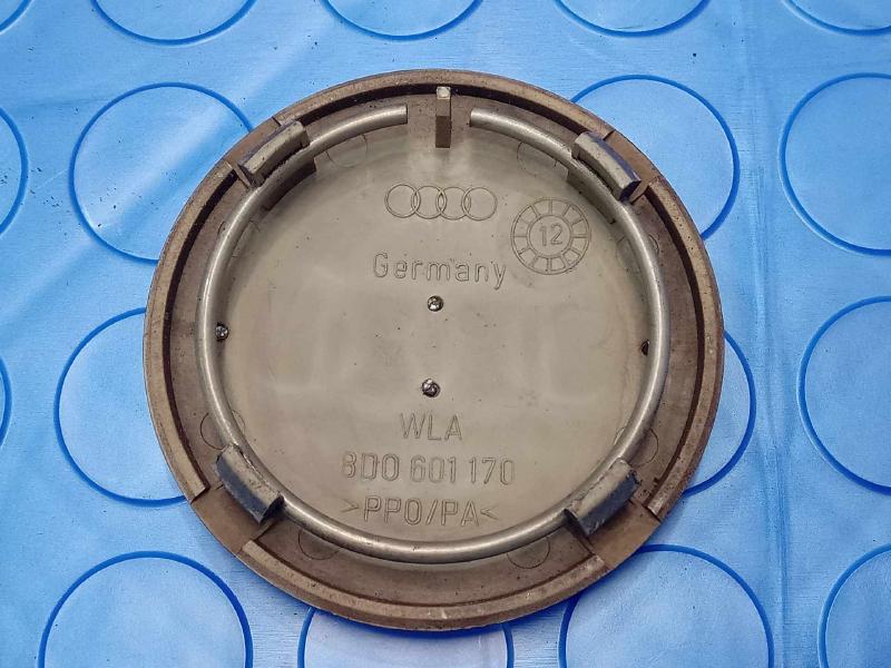 2007-2015 Audi Q7 20" Alloy Wheel Center Cap Genuine OEM Part 8D0601170