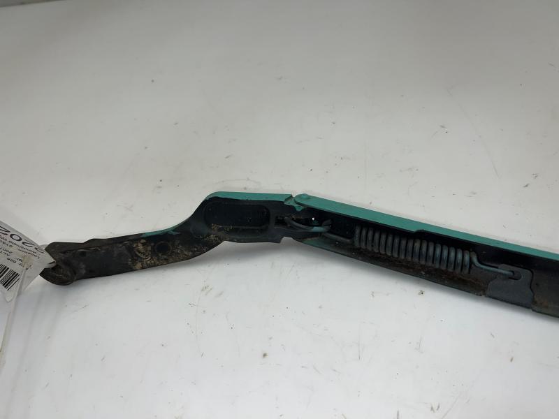 2007 - 2012 Nissan Altima Wiper Arm LH Driver Side OEM 28881JB50B
