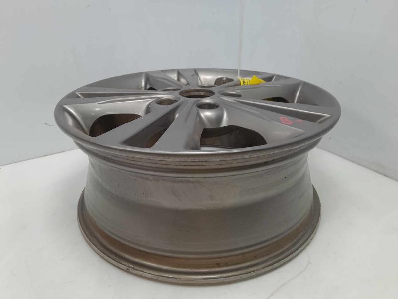 2018 Hyundai Elantra Wheel