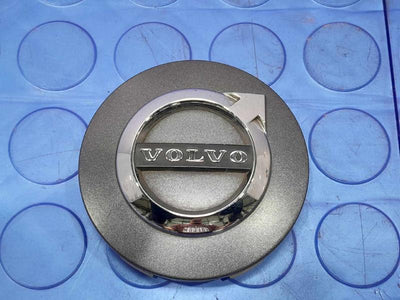 2018 Volvo S90 Center Cap