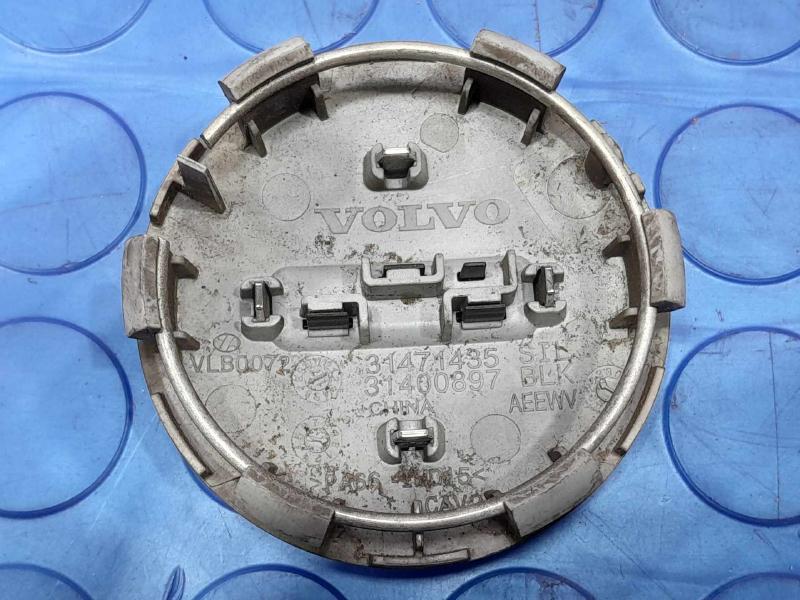 2018 Volvo S90 Center Cap
