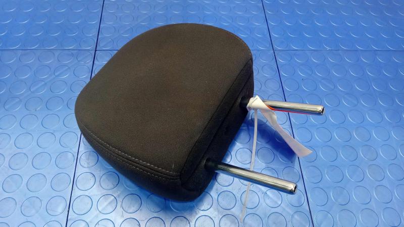 2015 Nissan Rogue Headrest