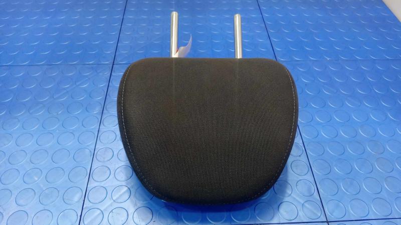 2015 Nissan Rogue Headrest