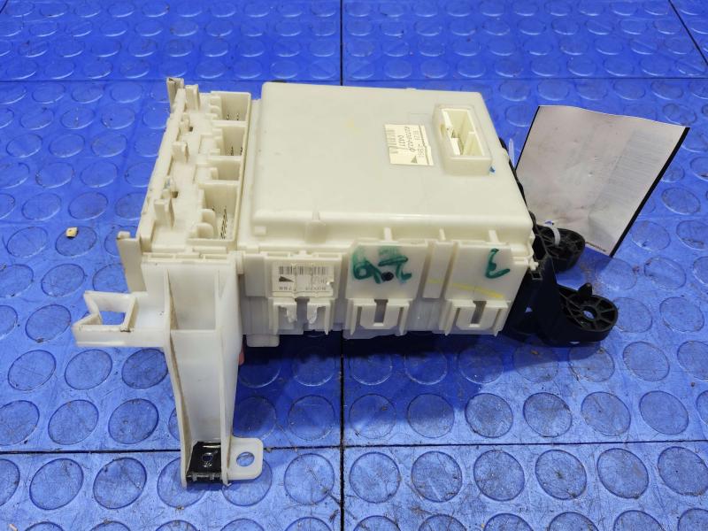 2011 Toyota Corolla Cabin Fuse Box