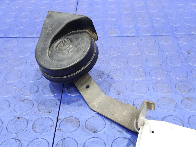 2013 Chrysler 300 Horn