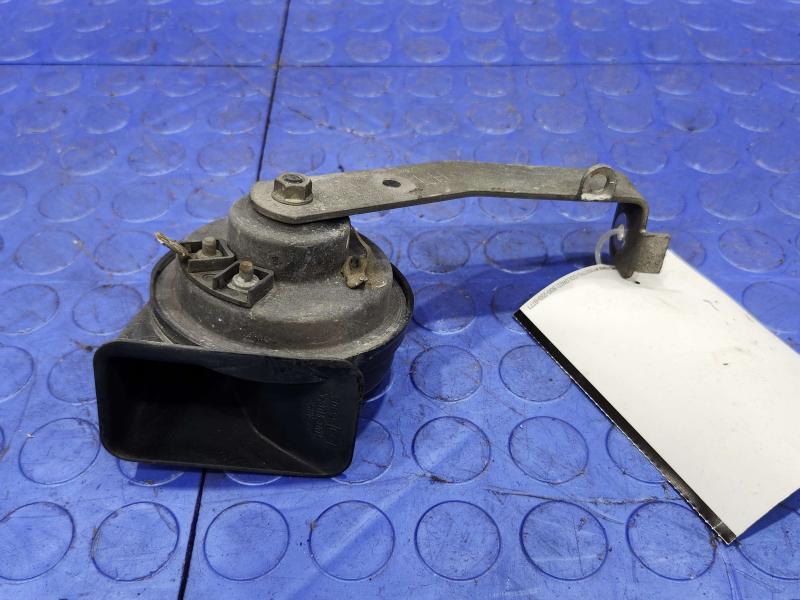 2013 Chrysler 300 Horn