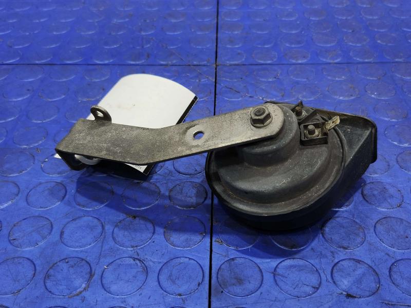 2013 Chrysler 300 Horn