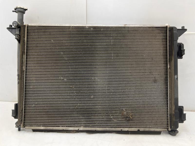 2016 Kia Sedona Radiator