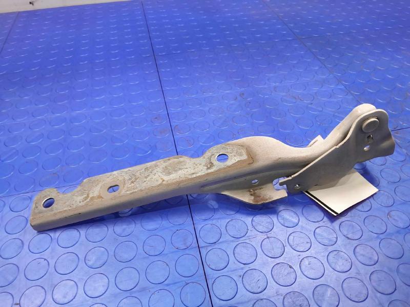 2011 Ford F-250 Super Duty Hood Hinge