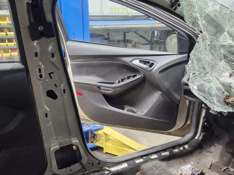 2017 Ford Focus Front Door Trim Panel