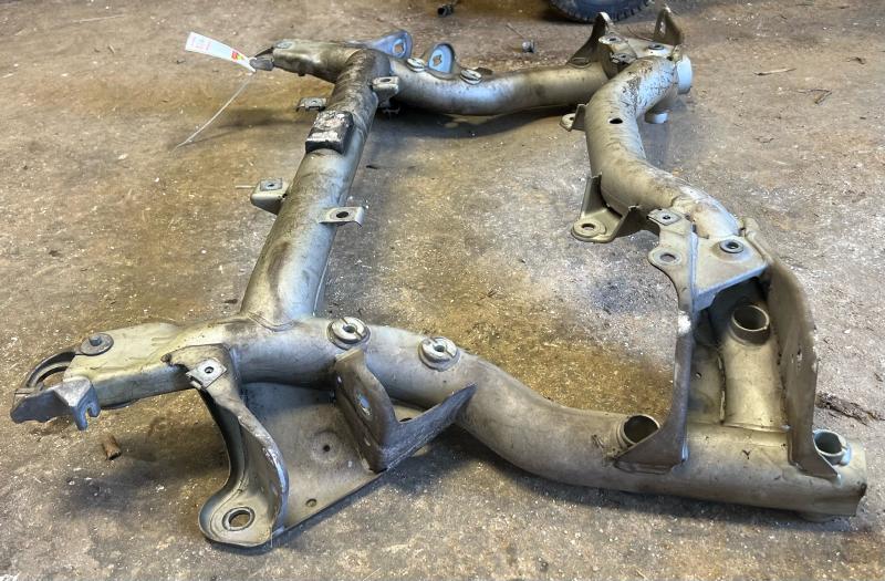 2010 2011 Mercedes E Class W212 Type Front Subframe Crossmember OEM 2126280657