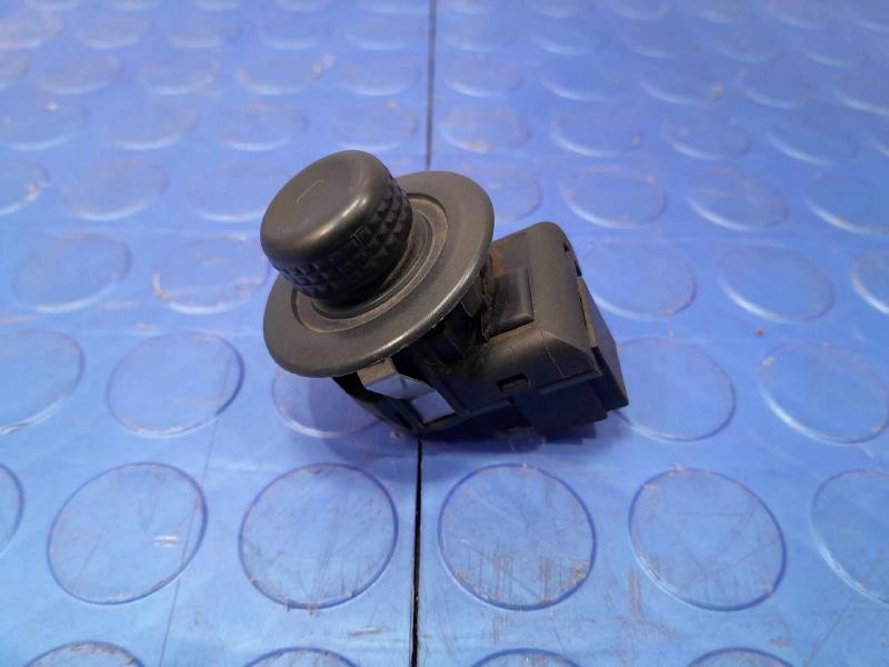 2013 Ford F-150 Door Switch Front