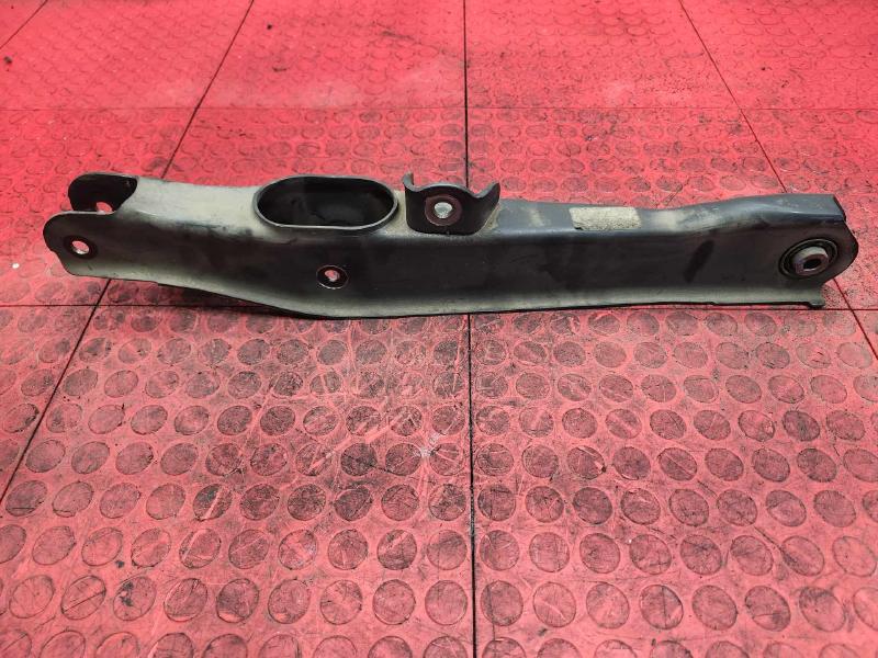 2015 Dodge Journey Lower Control Arm Rr