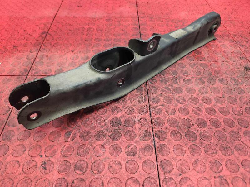 2015 Dodge Journey Lower Control Arm Rr